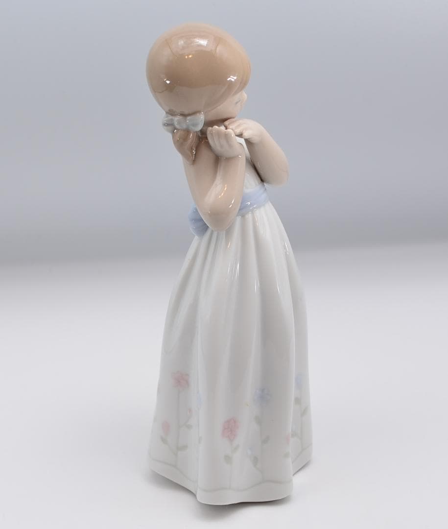 わが家のプリンセス　＃6973　★リヤドロ　スペイン　光沢仕上げ　箱付き