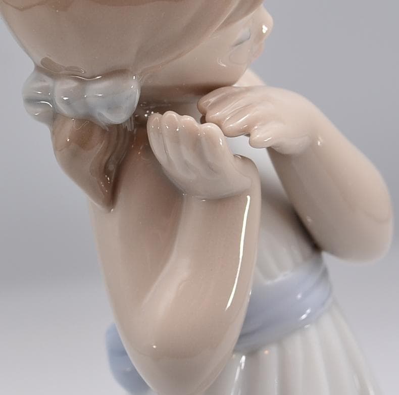 わが家のプリンセス　＃6973　★リヤドロ　スペイン　光沢仕上げ　箱付き