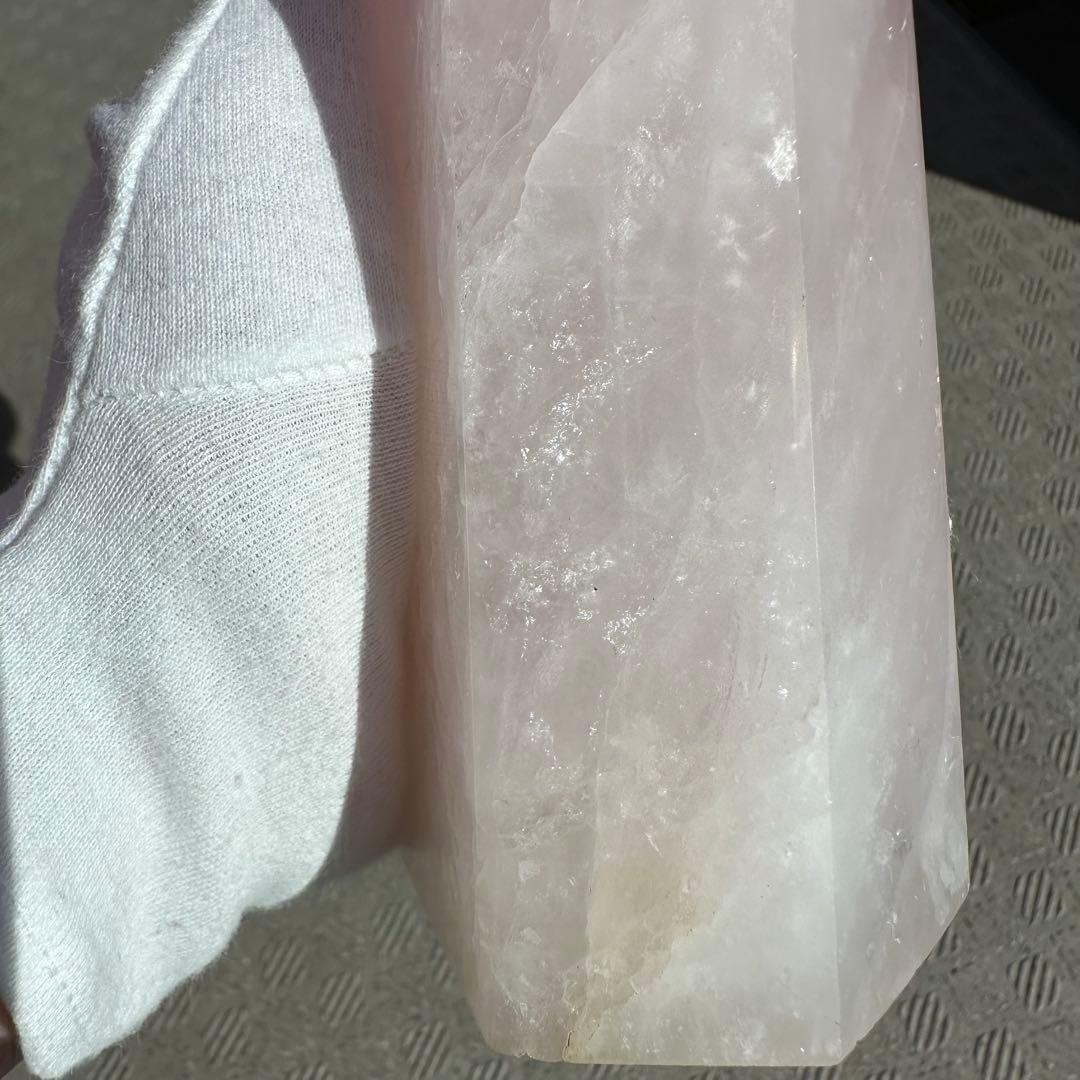 ローズクォーツ　ポイント　736g 恋愛運向上　六角柱