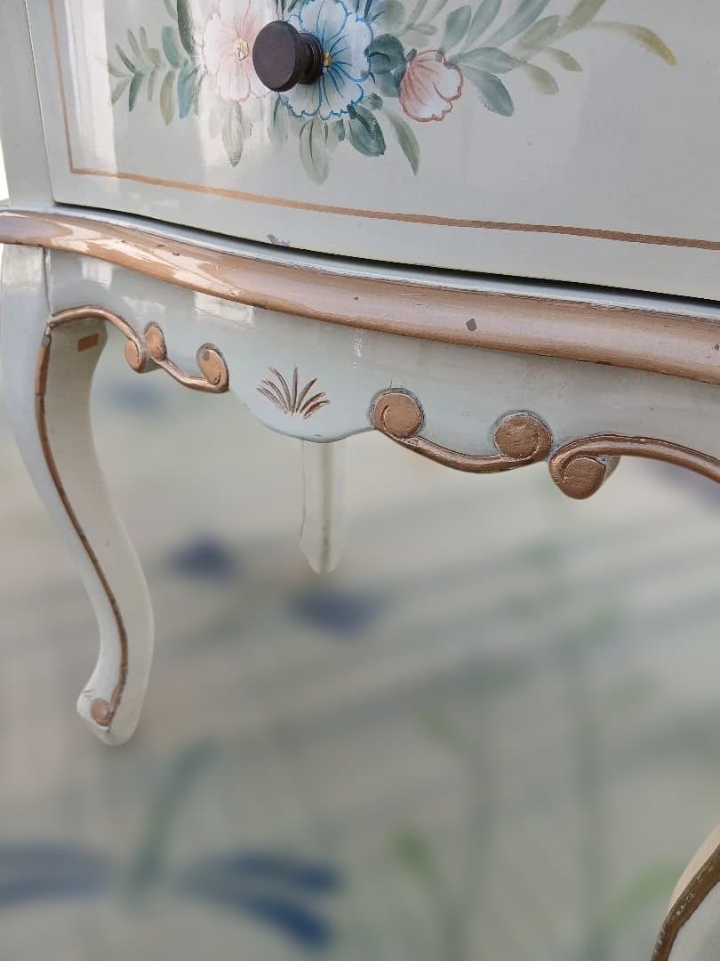 お値下げ！アンティーク 猫脚 キャビネット 棚 チェスト 花台 サイドテーブル