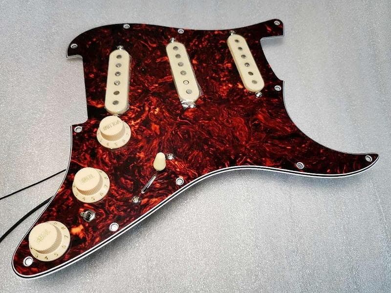 送料無料 14音色ウルトラ/MINIスイッチ追加/AlnicoーGTピックアップ