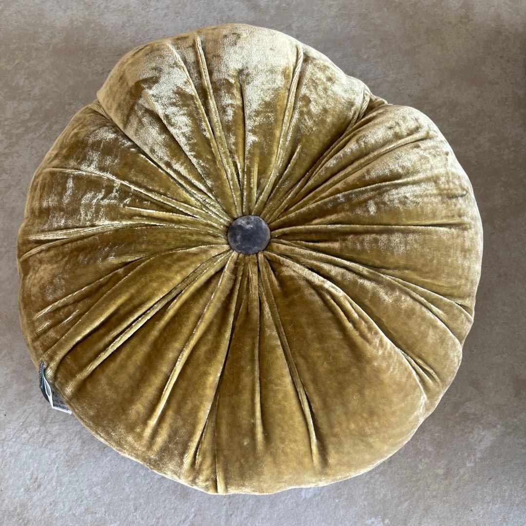 シルクベロアクッション・ラウンド　le monde sawage