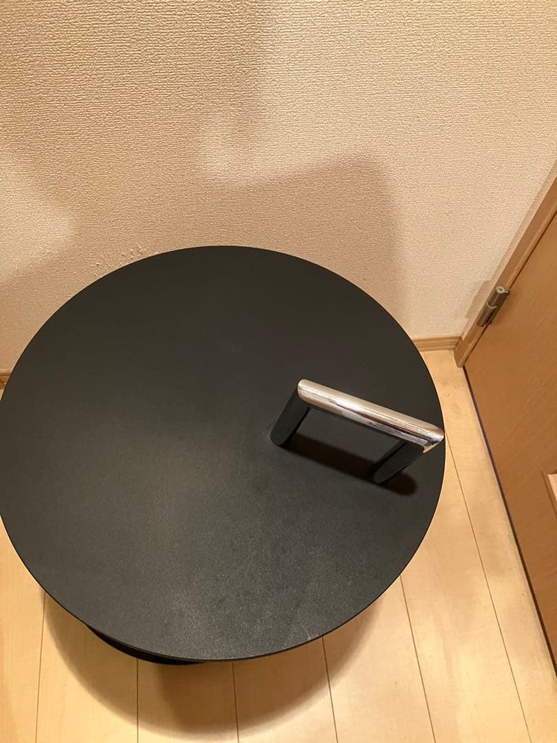 コーヒーテーブル　アイリーン・グレイ