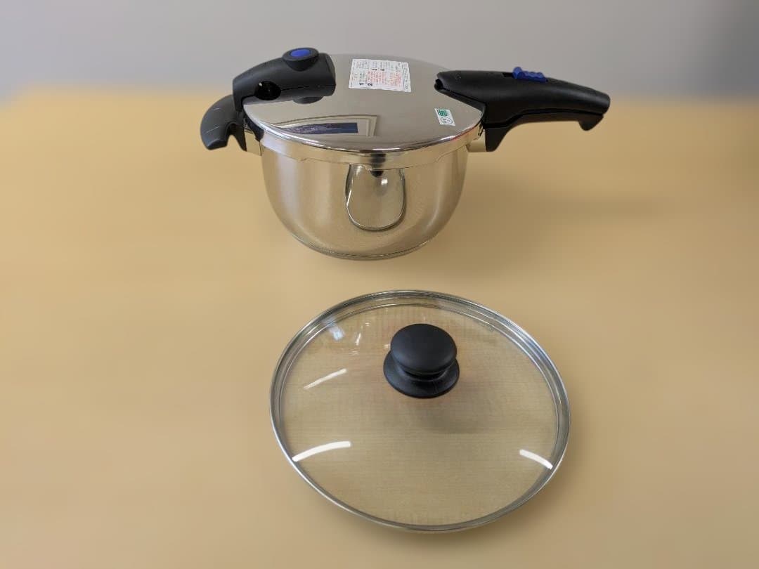 ☆新品超美品☆Fisslerブルーポイント圧力鍋 4.5L（ IH200V対応）