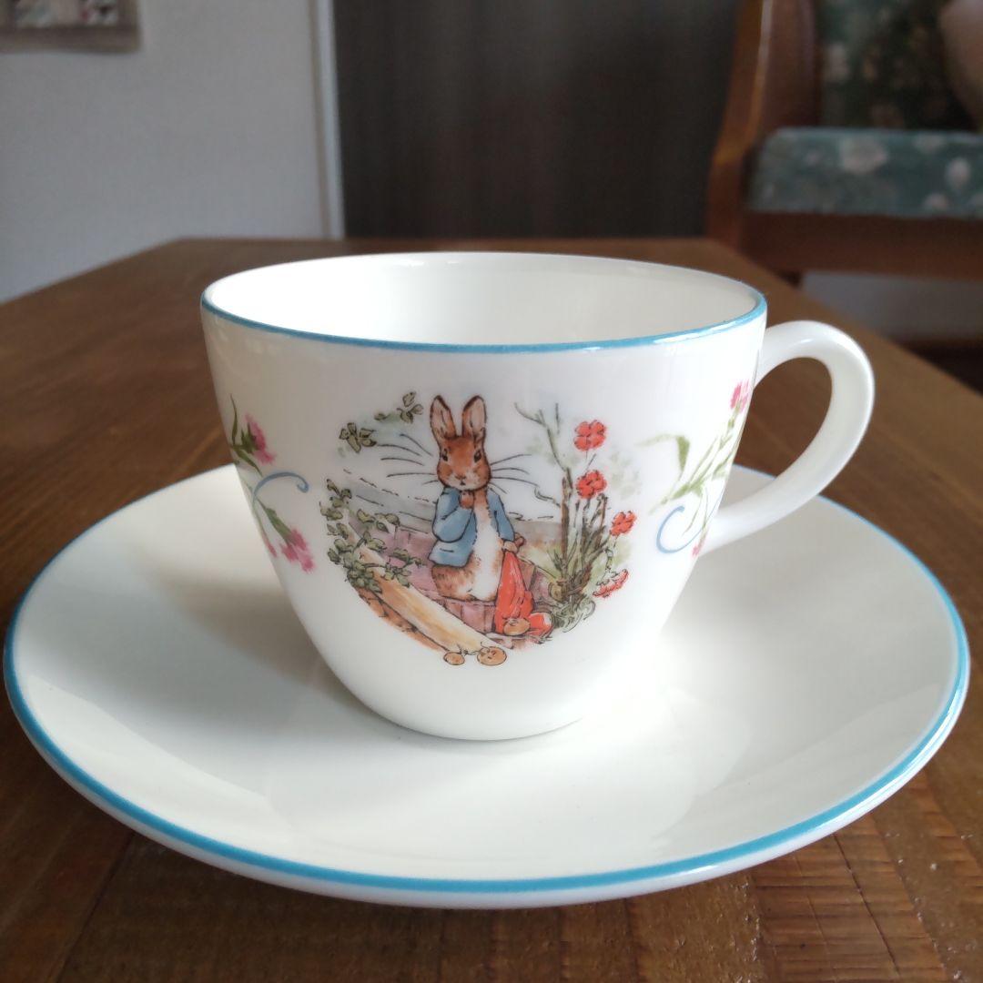 ☆WEDGWOOD☆ ピーターラビット カップ&ソーサー ブルーライン 黒壺