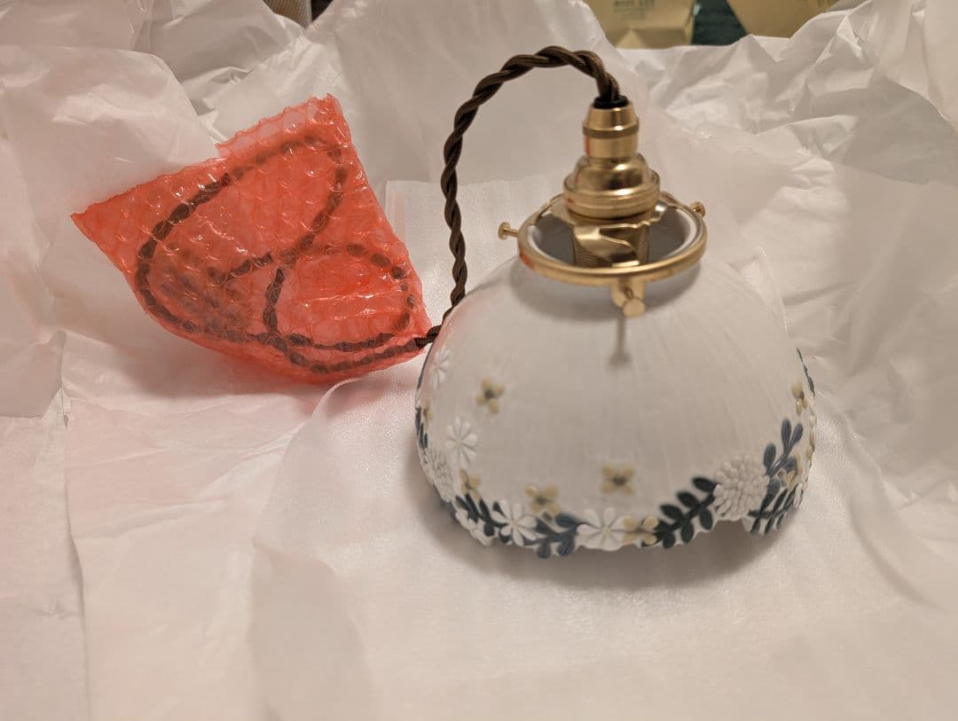 イ*ゴ様 定価以下販売　早い者勝ち　魚谷あきこ　Uotani Akiko　ペンダ