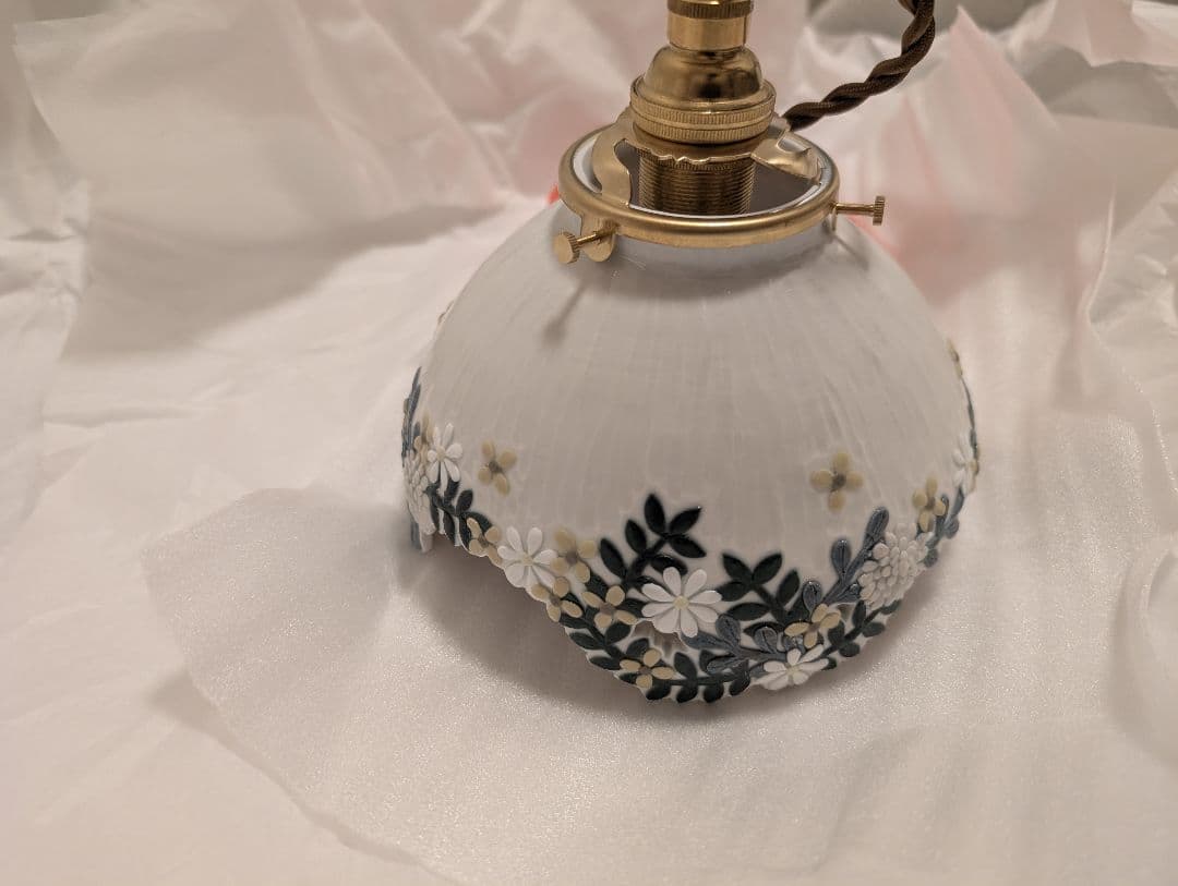 イ*ゴ様 定価以下販売　早い者勝ち　魚谷あきこ　Uotani Akiko　ペンダ