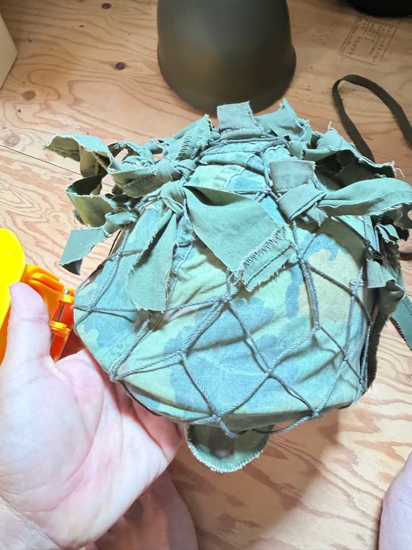 66式鉄帽　陸上旧迷彩 偽装網　ライナー付き フルセット