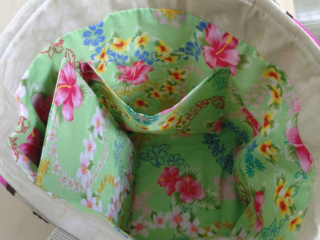 つるバラ・ハンドメイド・ハワイアンキルトバッグ・ステンドグラスキルト