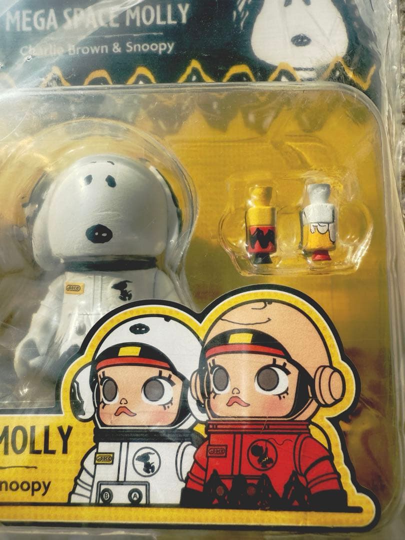SNOOPY PEANUTS MEGA SPACE MOLLY 100% 限定