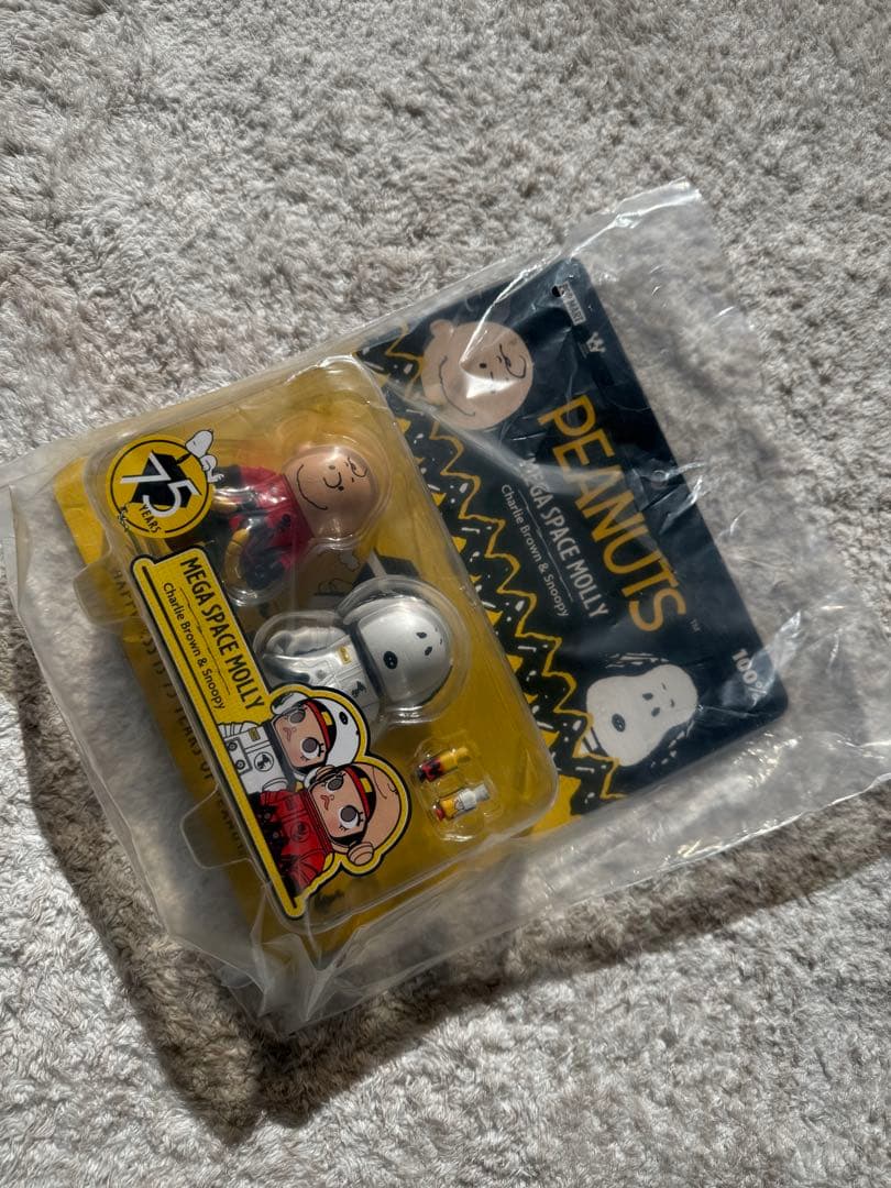 SNOOPY PEANUTS MEGA SPACE MOLLY 100% 限定
