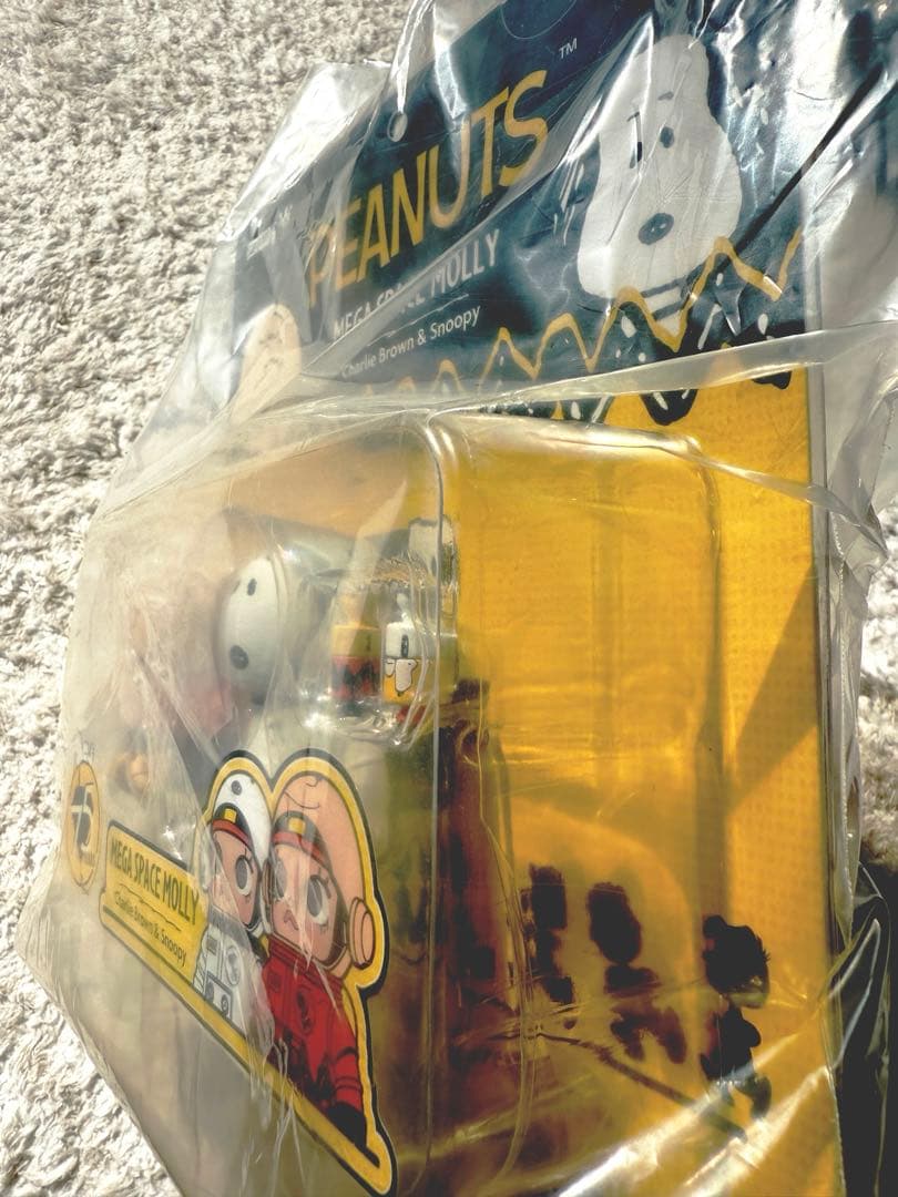 SNOOPY PEANUTS MEGA SPACE MOLLY 100% 限定