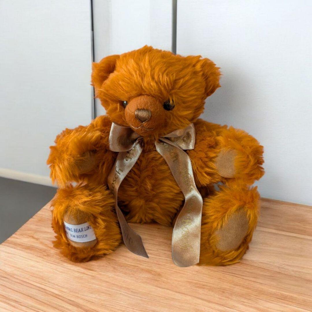 新品】ハウステンボス リアルベアライン オレンジ テディベア - メルカリ