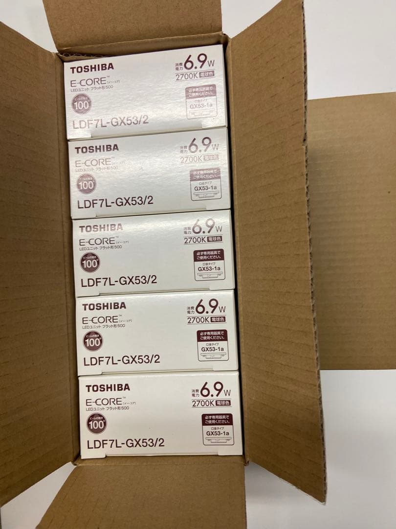 TOSHIBA ダウンライト LEDD8500-HS & LED電球 6.9W