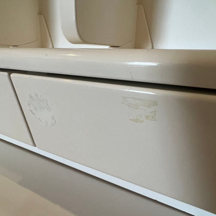 【送料込み】オカムラ　学習机　ホワイト鏡面仕上げ