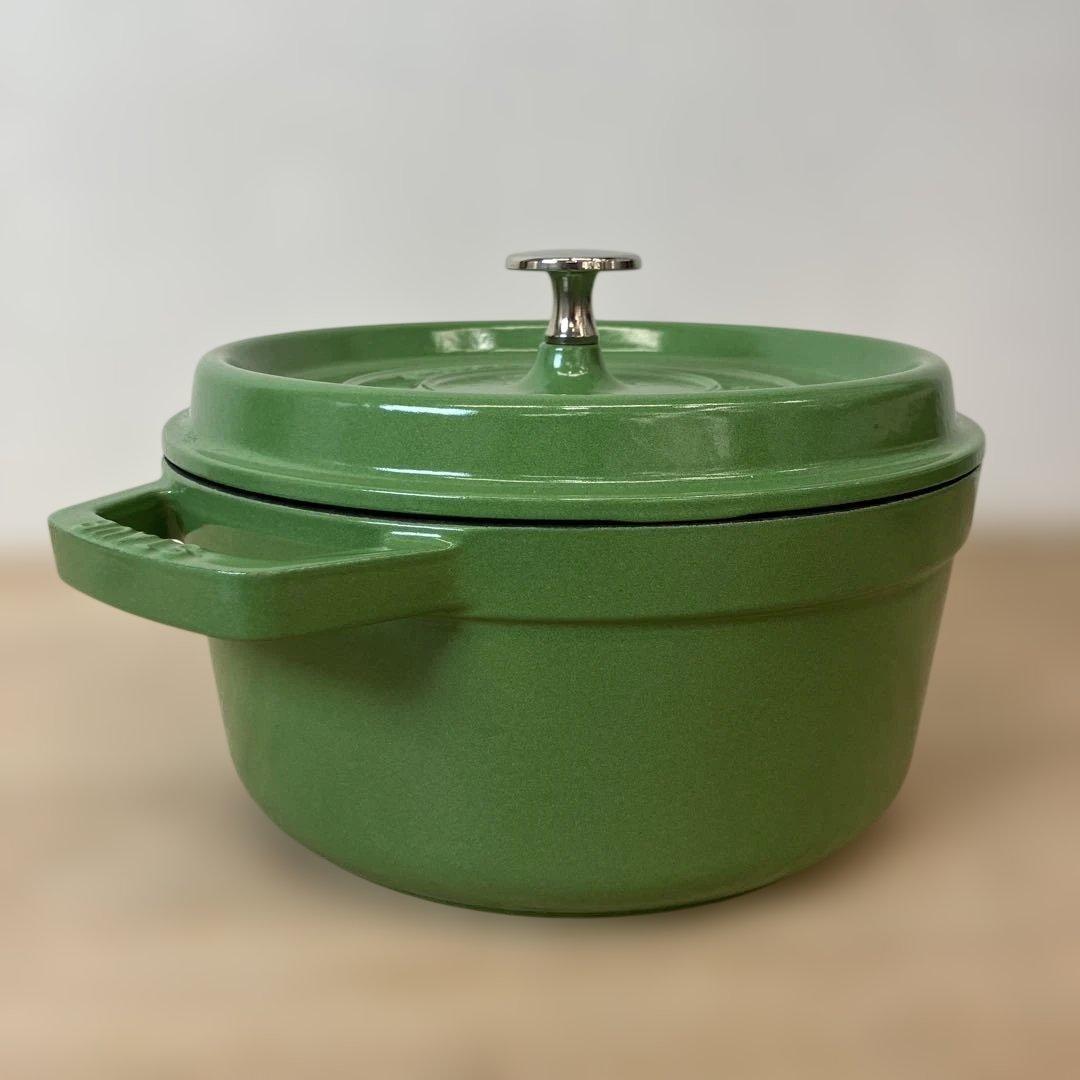 STAUB ストウブ ピコココット ラウンド 両手鍋 22cm 蓋付き グリーン