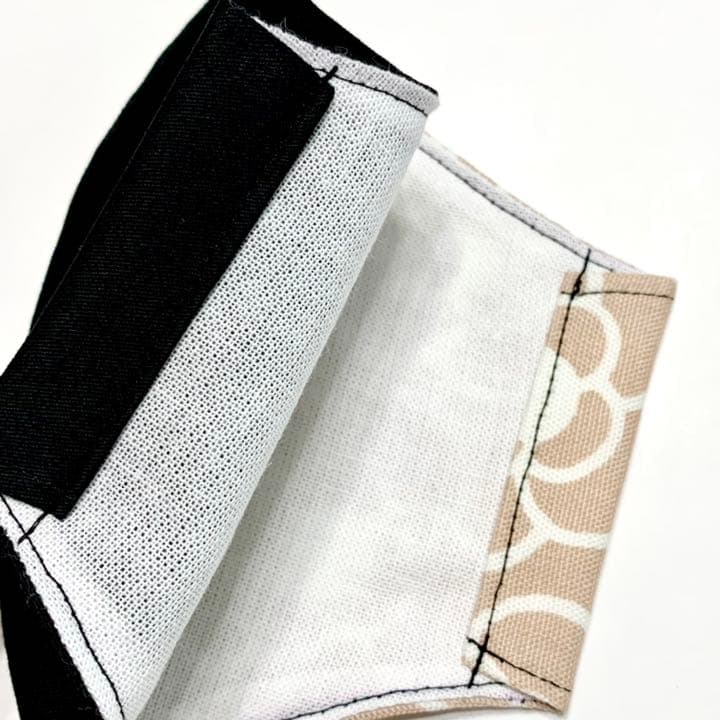 No.220 オーダーマスク　ハンドメイド　花柄　ブラック　ベージュ　おまとめ割