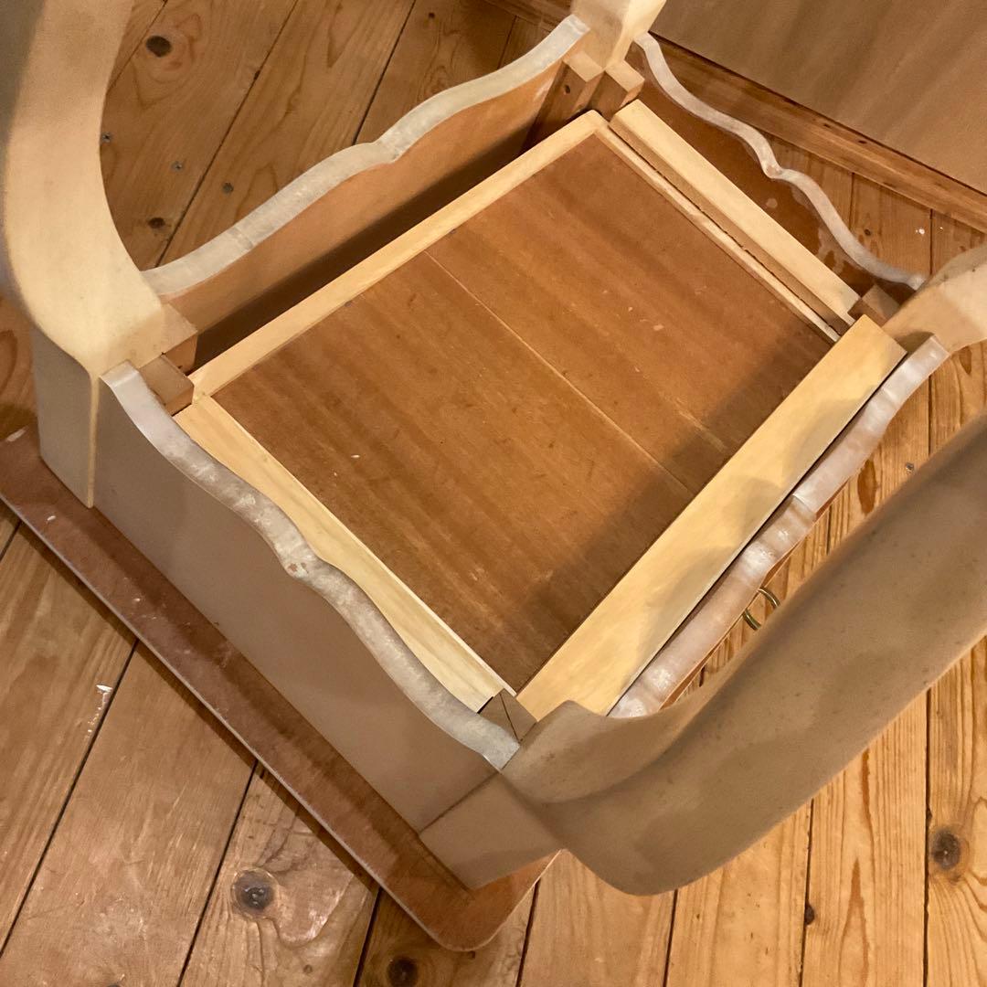 リン・ホーリン 猫脚 サイドテーブル LYNN HOLLYN IDC 大塚家具