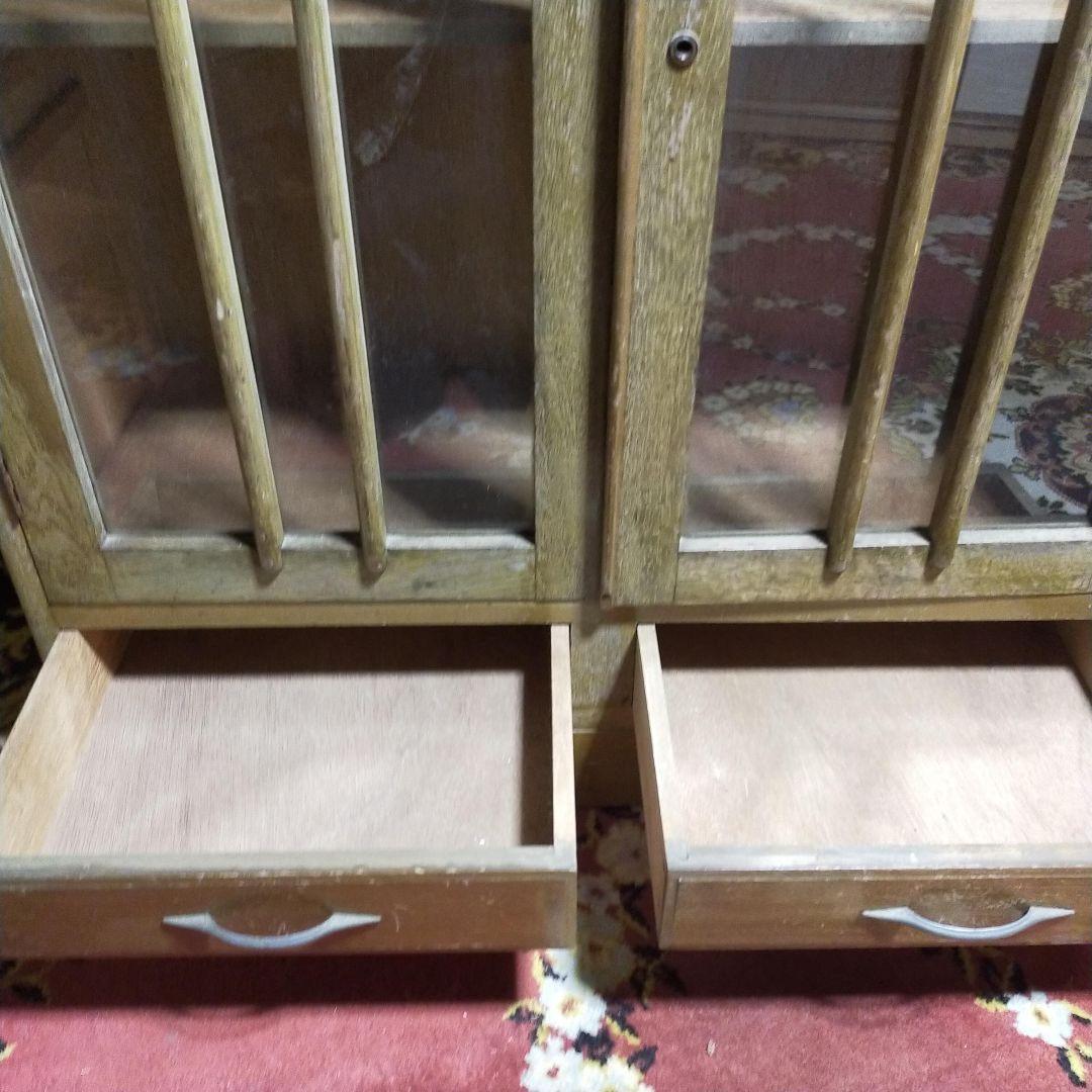 木製キャビネット　ヴィンテージ家具　ガラス扉付き　昭和レトロ