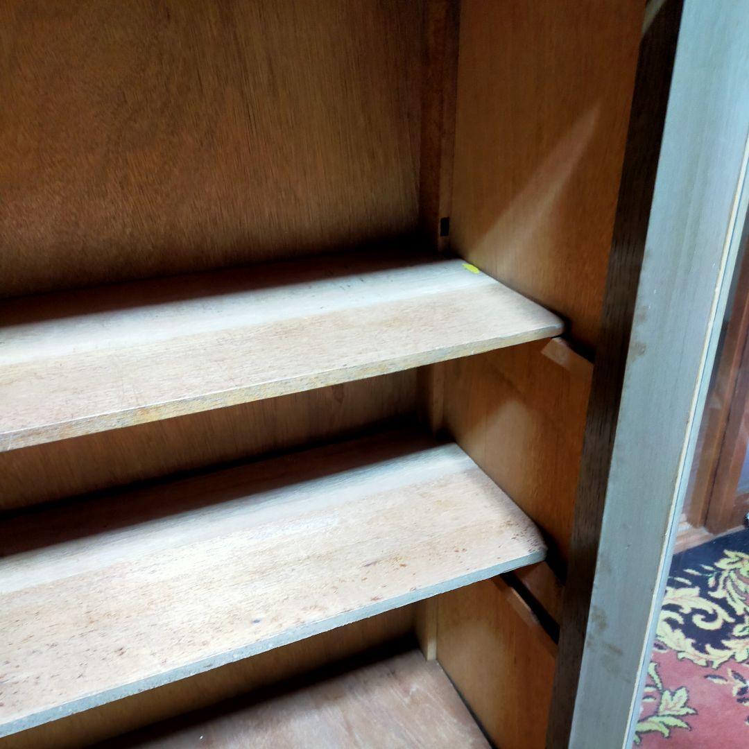 木製キャビネット　ヴィンテージ家具　ガラス扉付き　昭和レトロ