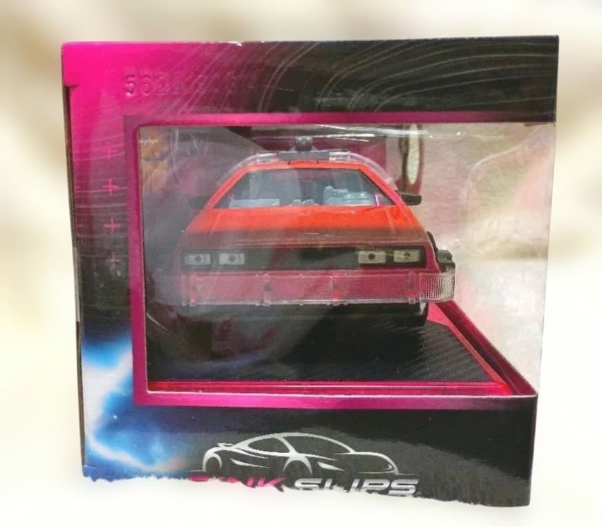 新品 Jada バックトゥーザフューチャー デロリアンPINK SLIPSピンク