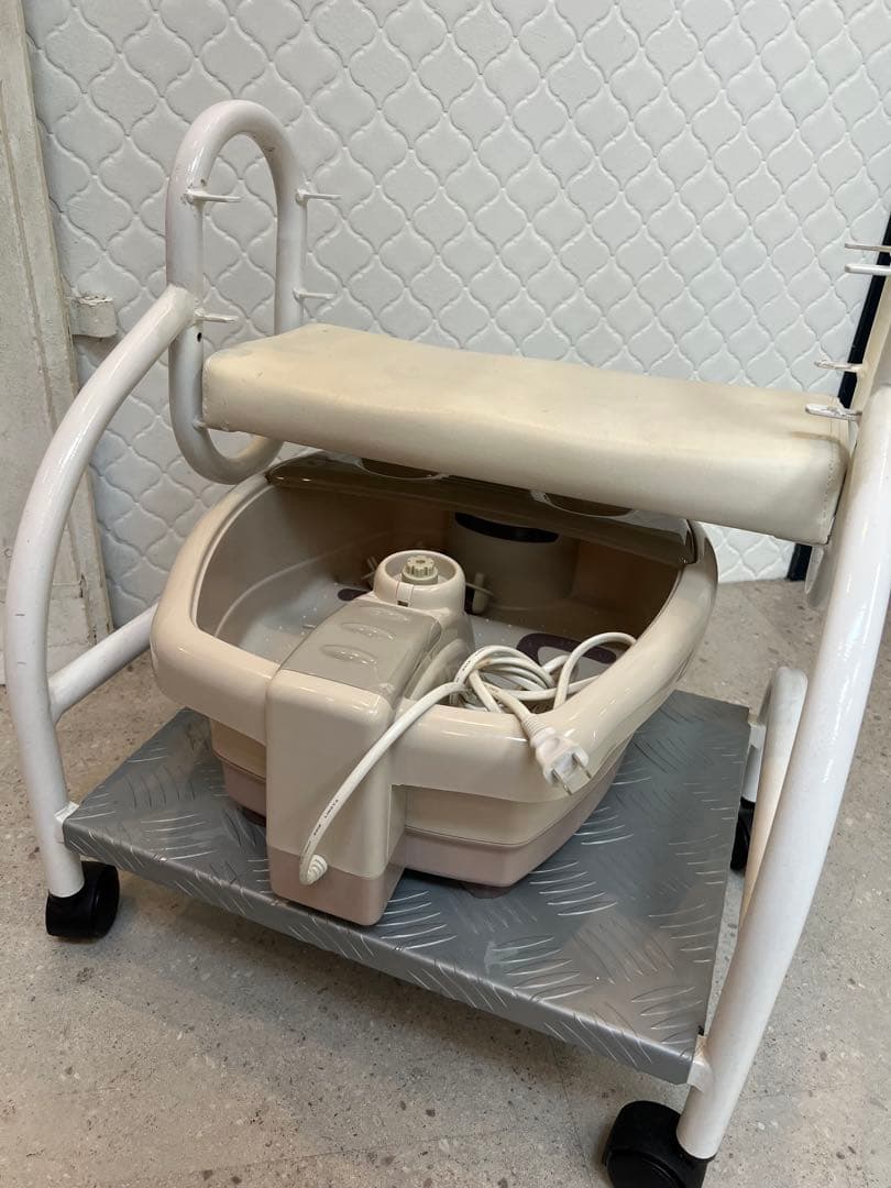 フットバス用スタンド ホワイト　フットケアワゴン