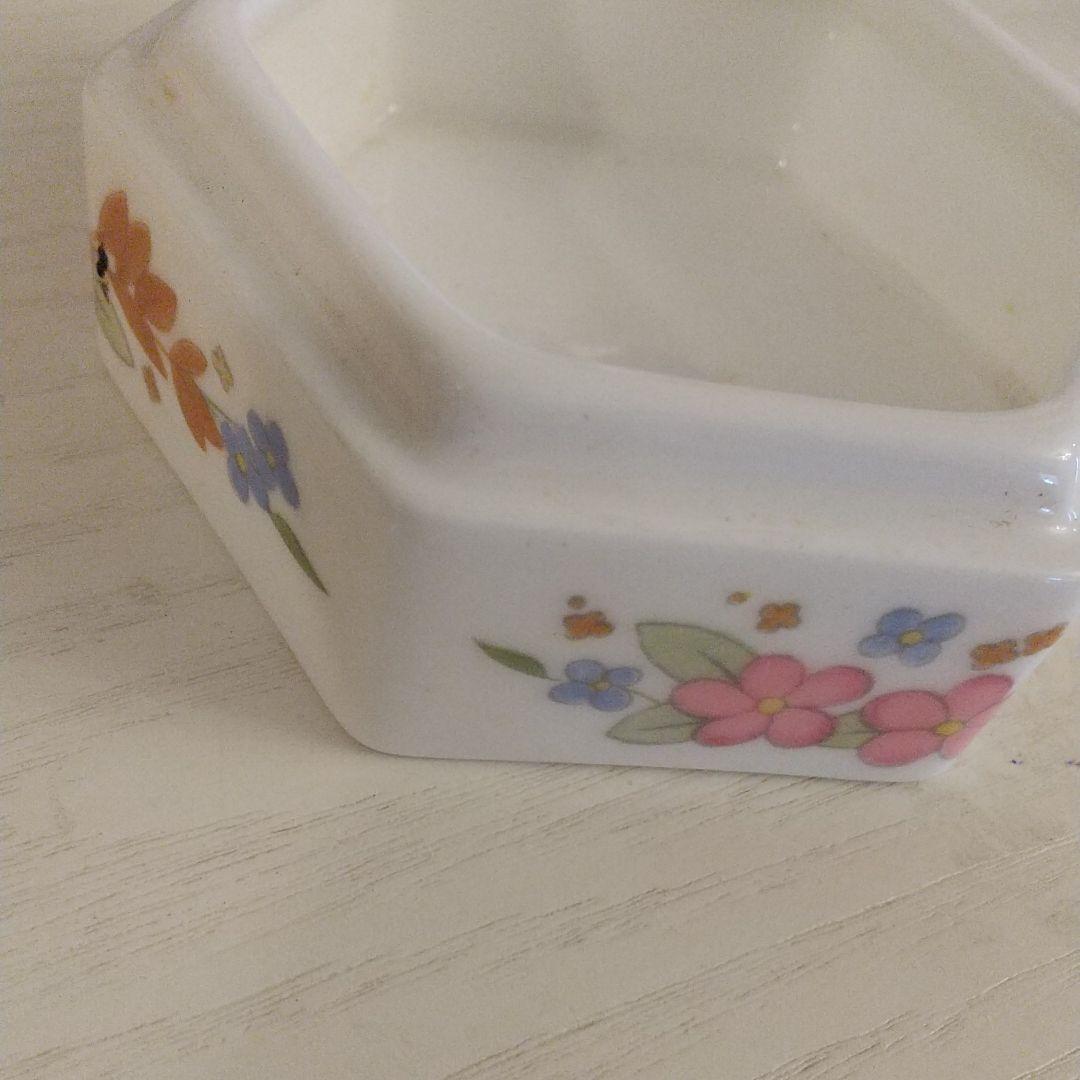 ウェジウッド 黒壺 アンティーク フローラル トリンケットボックス