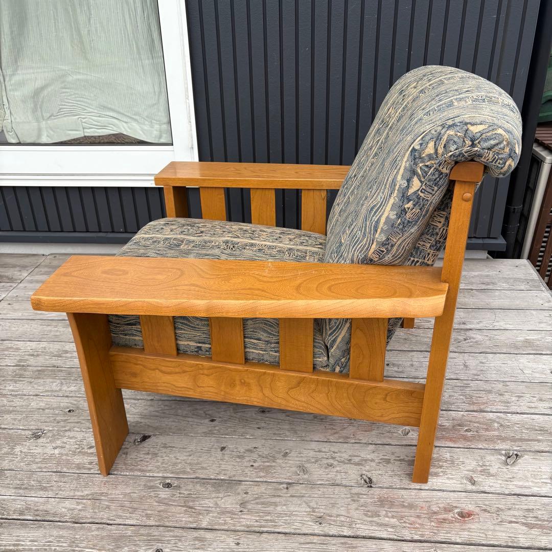 ② カリモク 木製アームチェア 1人掛けソファ 木製 北欧レトロ ファブリック