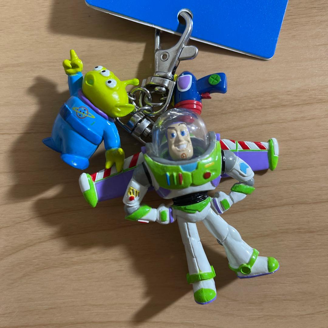 バズライトイヤー ディズニー キーチェーン - メルカリ