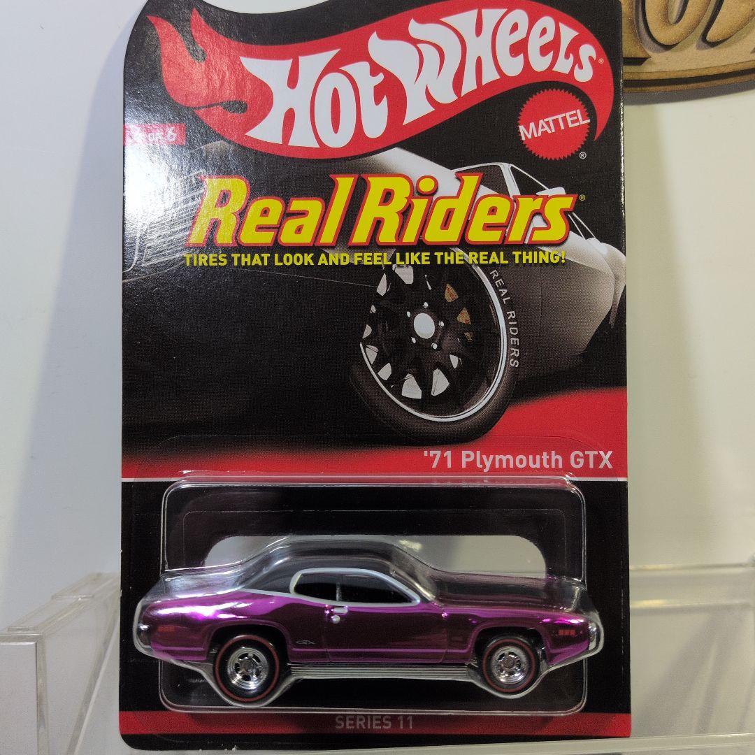 Hot Wheels '71 Plymouth GTX ミニカー Amazon.com: Hot Wheels '71 Plymouth GTX, Muscle Mania 7/10 [Blue