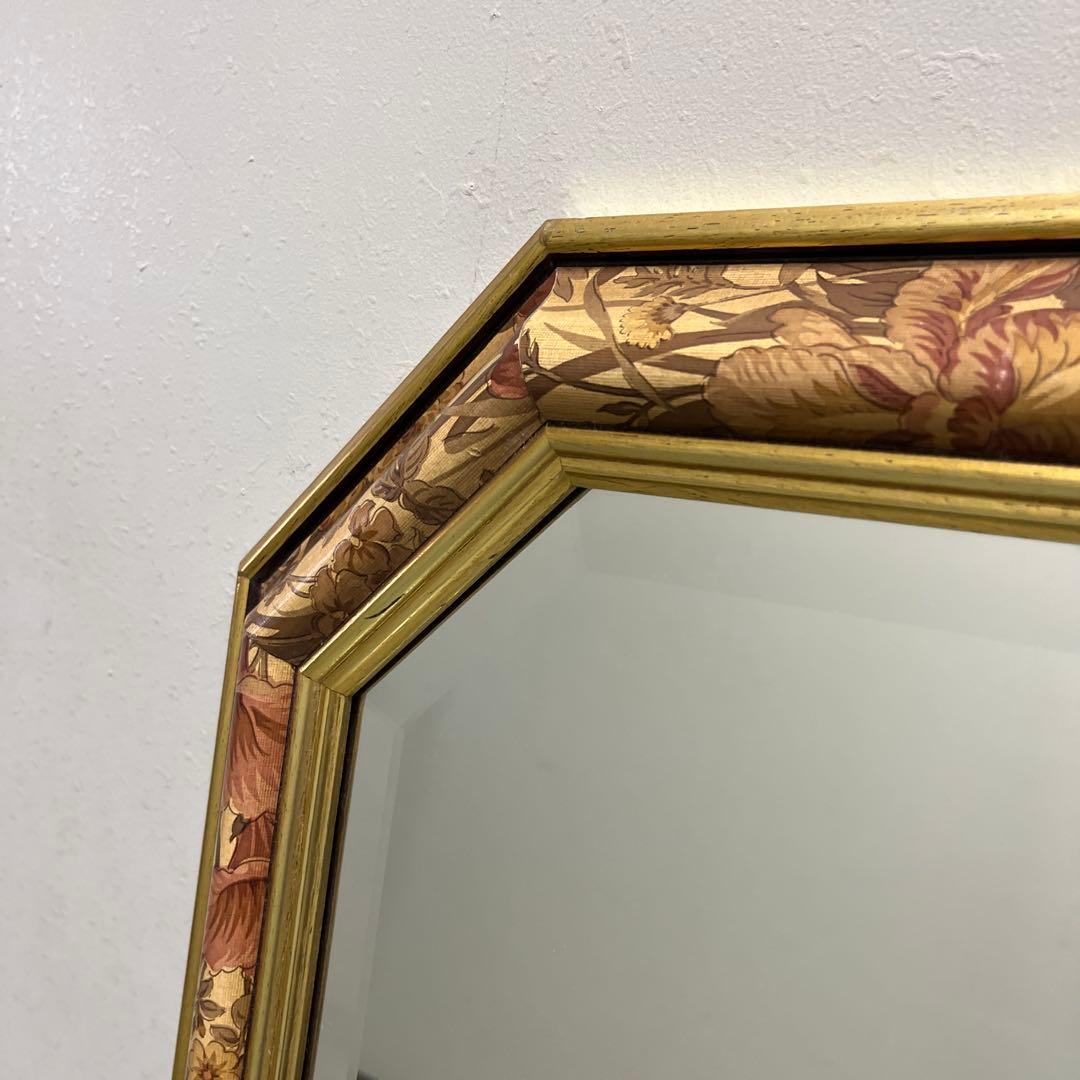 イタリア製　アンティーク　ウォール　ミラー　花柄装飾 八角形　壁掛け鏡