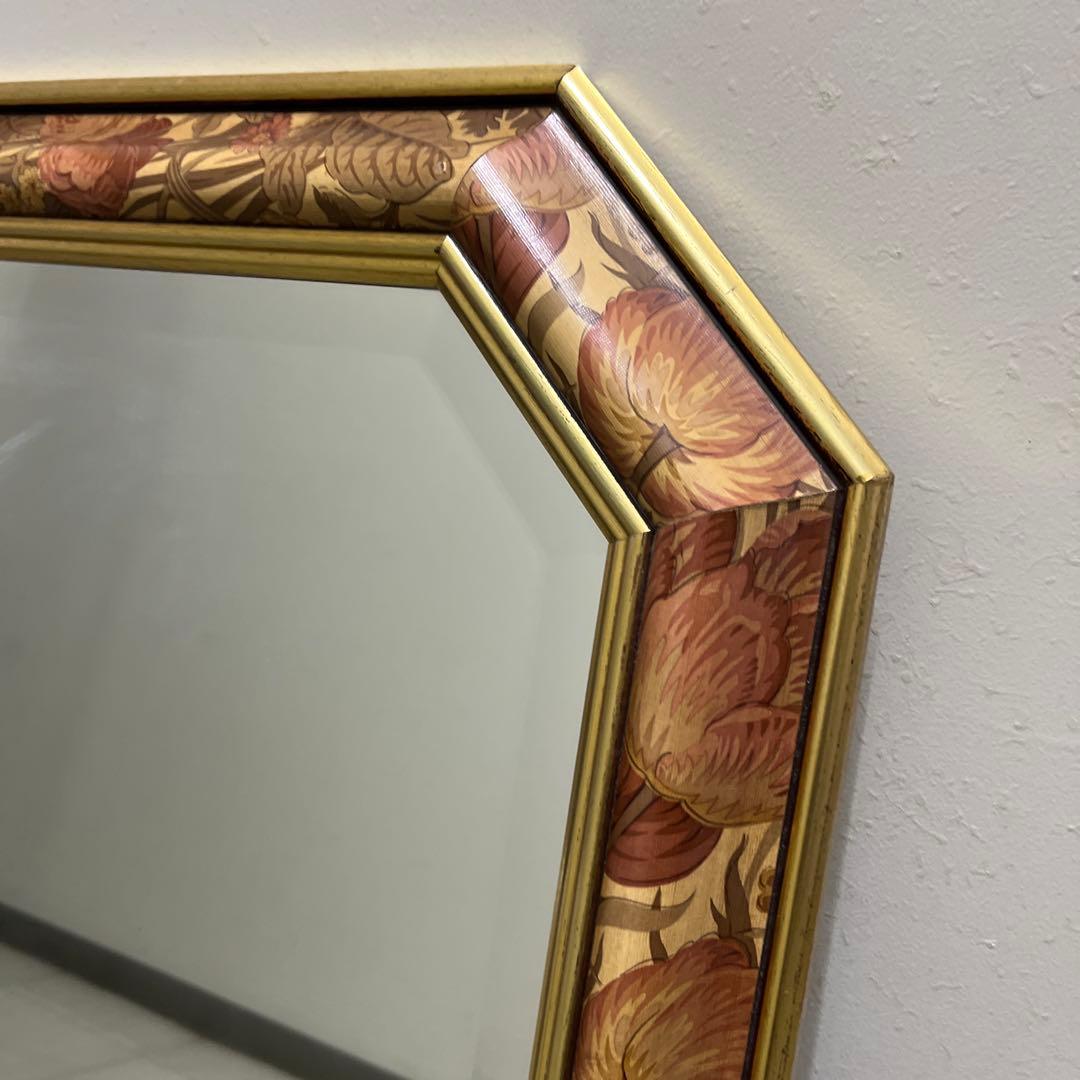 イタリア製　アンティーク　ウォール　ミラー　花柄装飾 八角形　壁掛け鏡