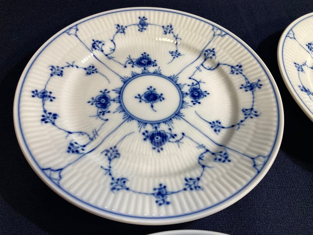 ロイヤルコペンハーゲン　ブルーフルーテッドプレインプレート　19.4㎝×４枚‼️
