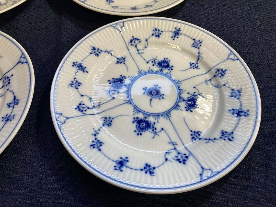 ロイヤルコペンハーゲン　ブルーフルーテッドプレインプレート　19.4㎝×４枚‼️