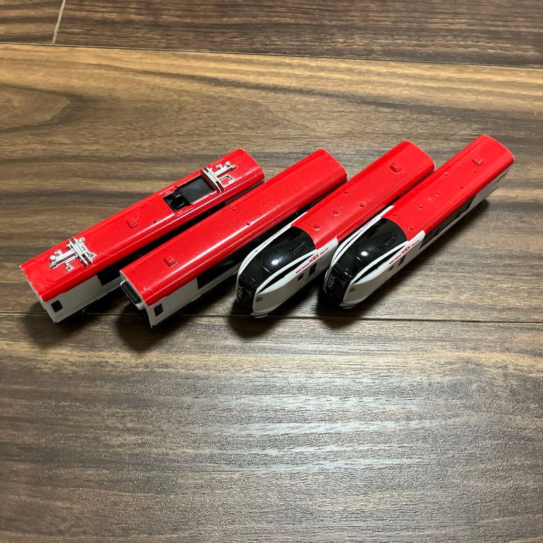 トミカなど車両118台まとめ売り カーズ、トーマス、飛行機、sikuなど