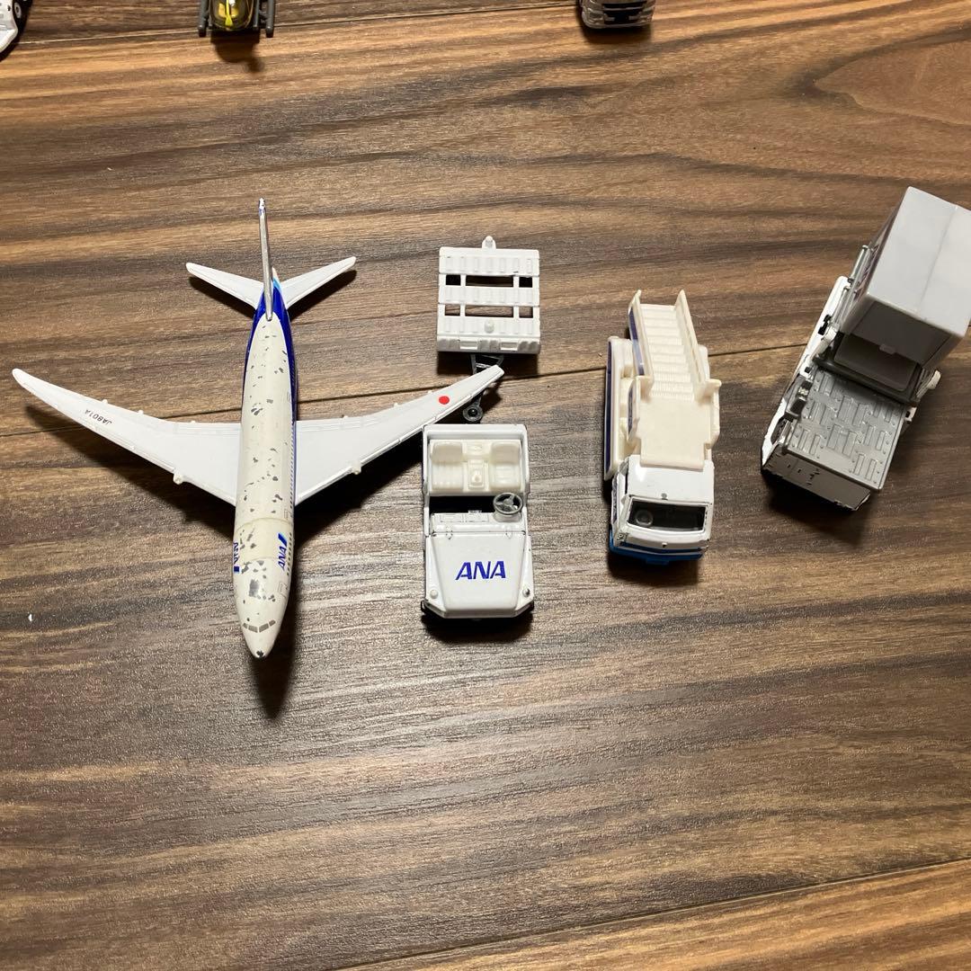 トミカなど車両118台まとめ売り カーズ、トーマス、飛行機、sikuなど