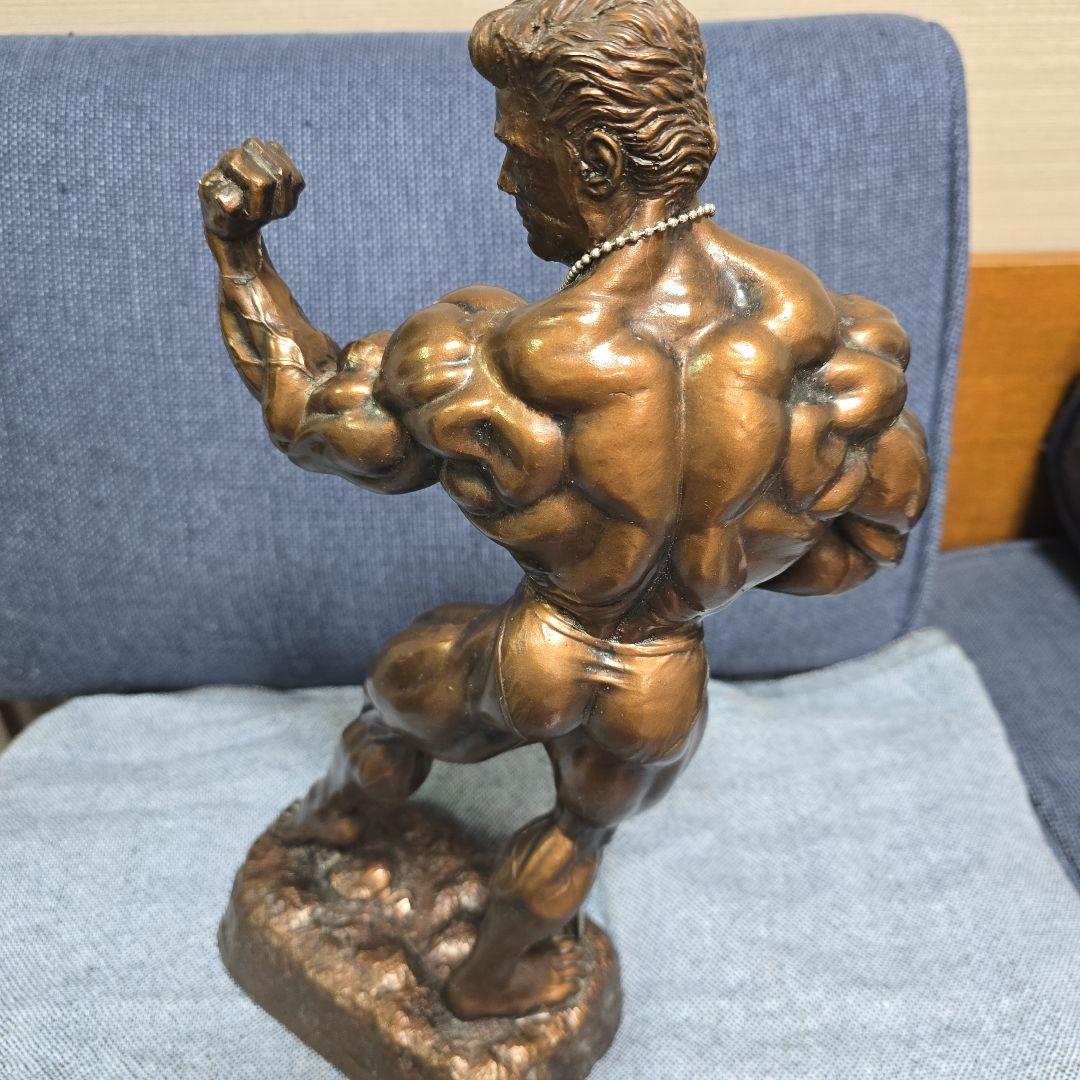 ボディビルダー フィギュア