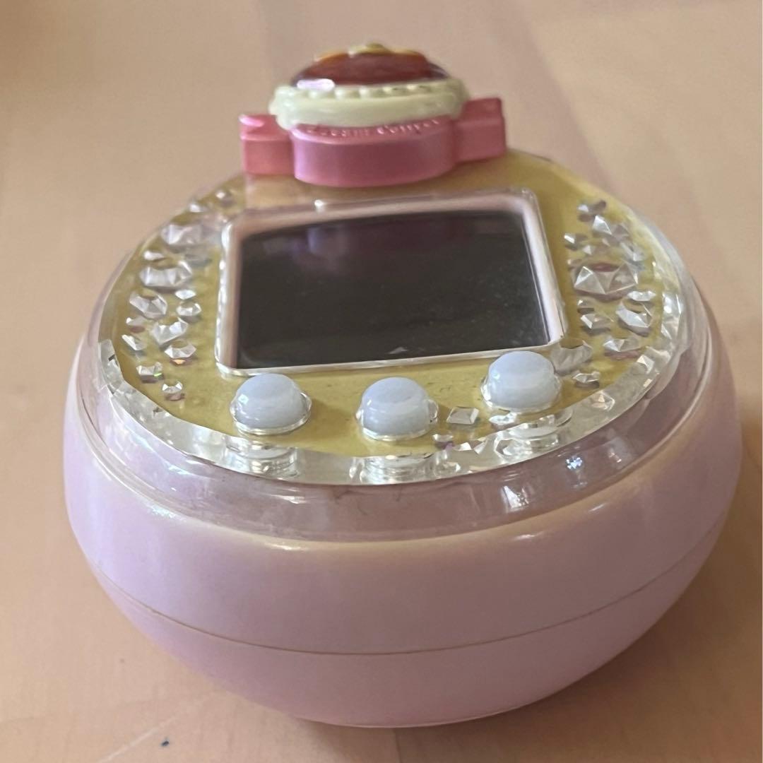 たまごっちピース本体（限定カラー）＆たまでこピアス(ドリームコフレ