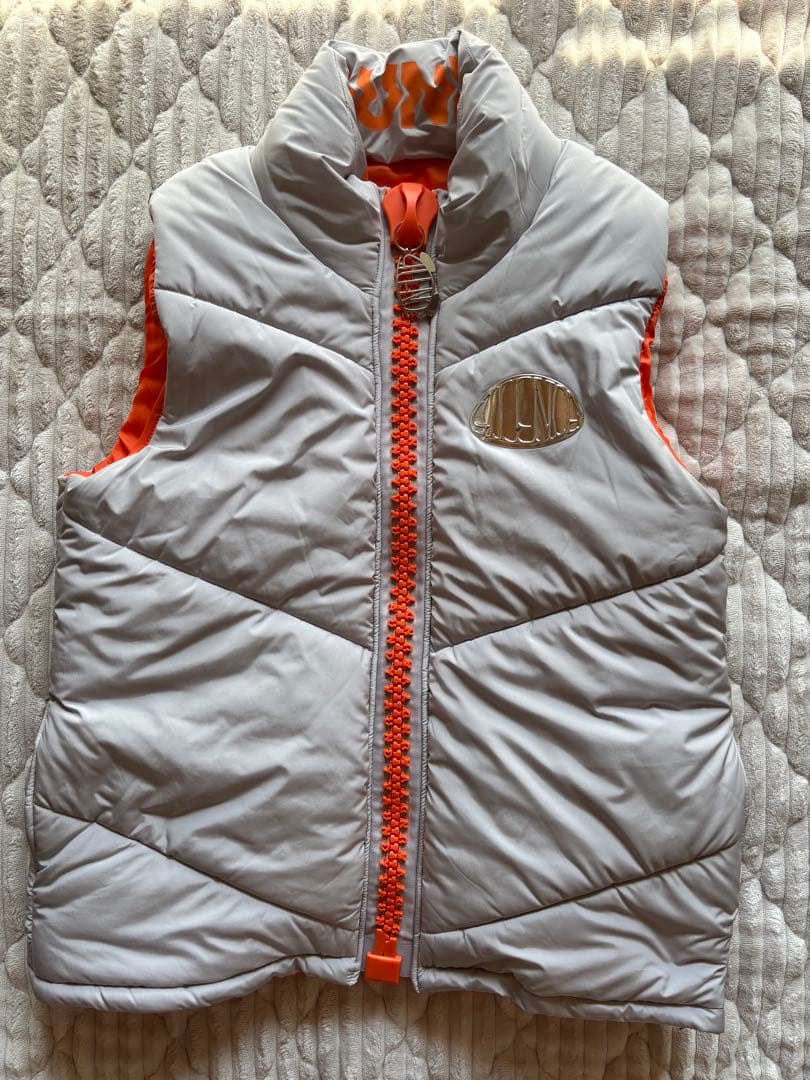 vaundy Logo Down Vest Lサイズ 中古 ダウンベスト - メルカリ