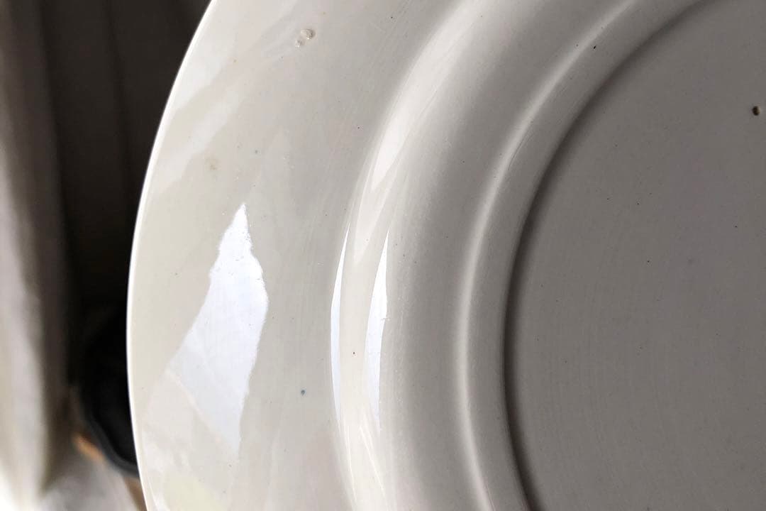 淡く優しいサクラの景色 クレイユモントロー プレート フランス