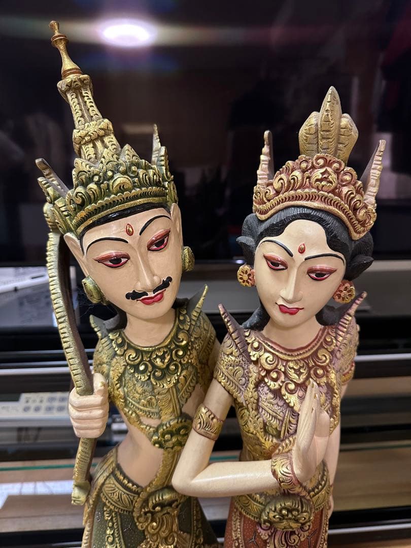 高さ880木彫り　ラマ&シーターペア　一本の無垢の木の彫刻