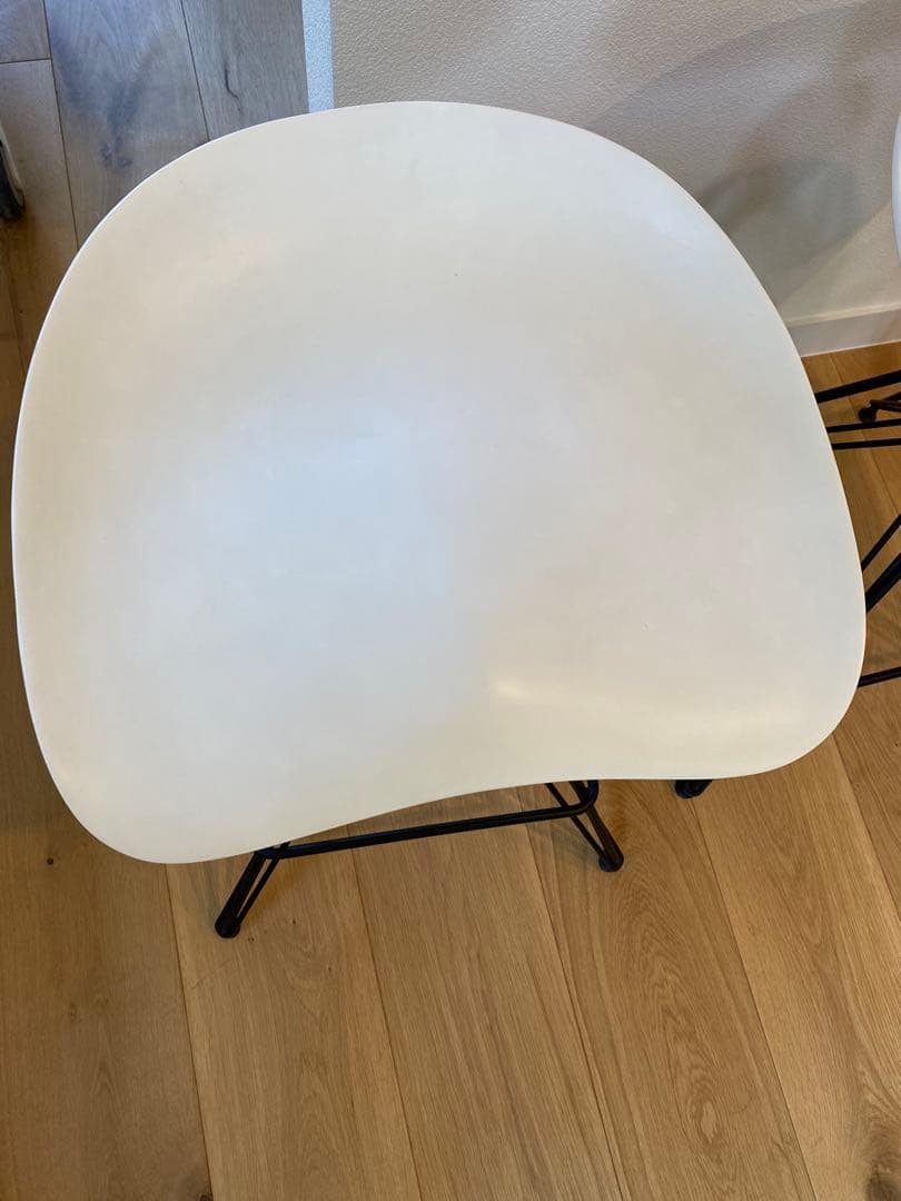 ディストリクトエイト　カーン　ハイスツール District Eight②