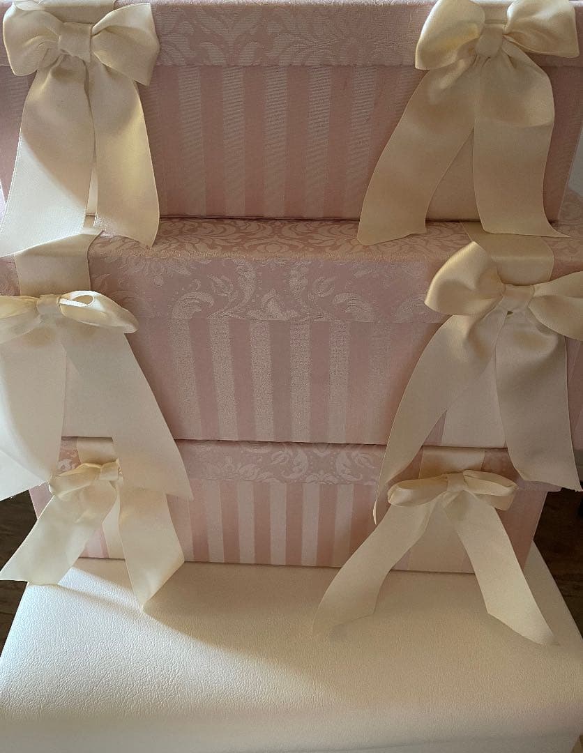 ジェニファーテイラー　リボン　ピンク　3段