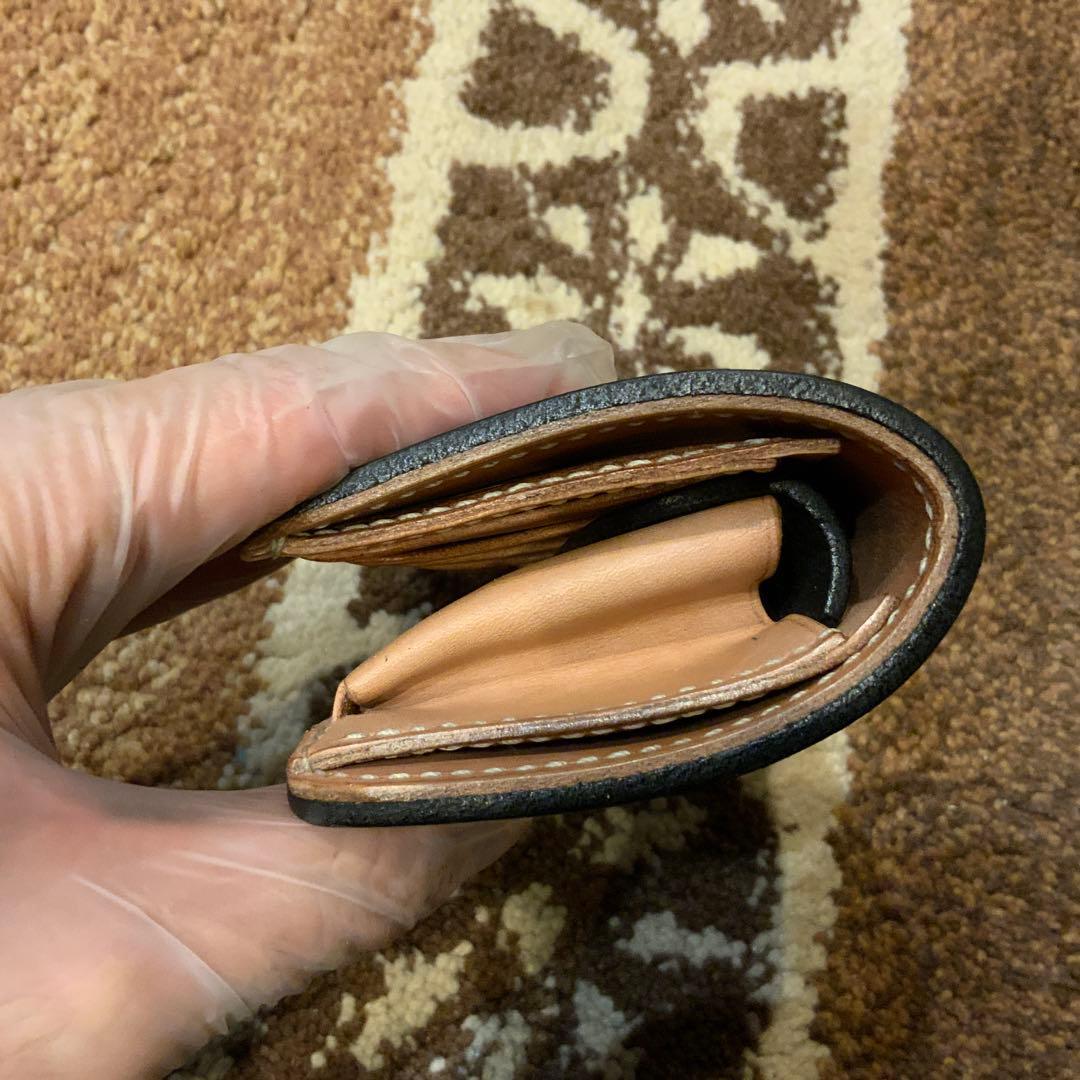 未使用 黒とナチュラル色の革を使用したミドルウォレット ハンドメイド