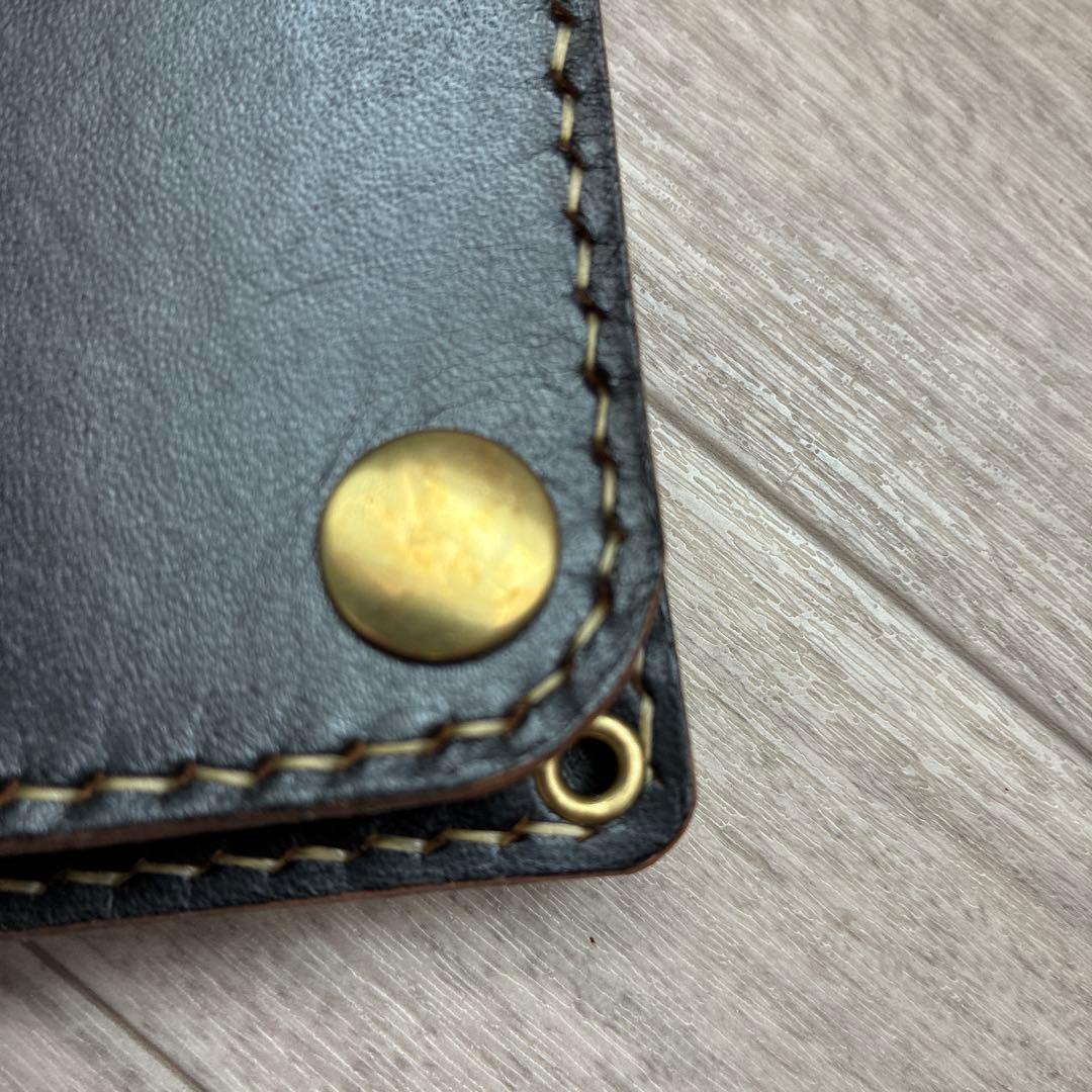 【茶芯ブラック】トラッカーウォレット　ミドル　真鍮　お札を折らずに収納