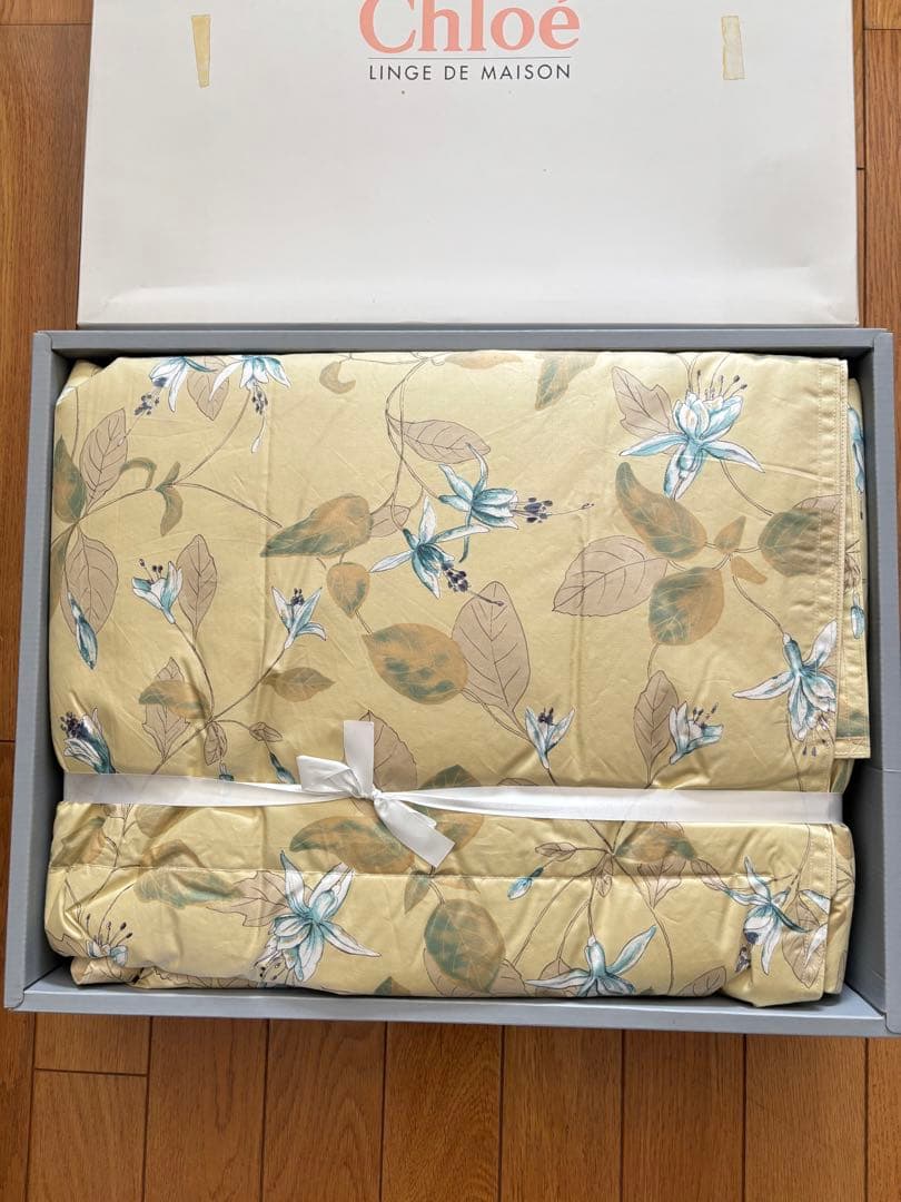 Chloe クロエ　羽毛肌掛けふとん　150×200cm