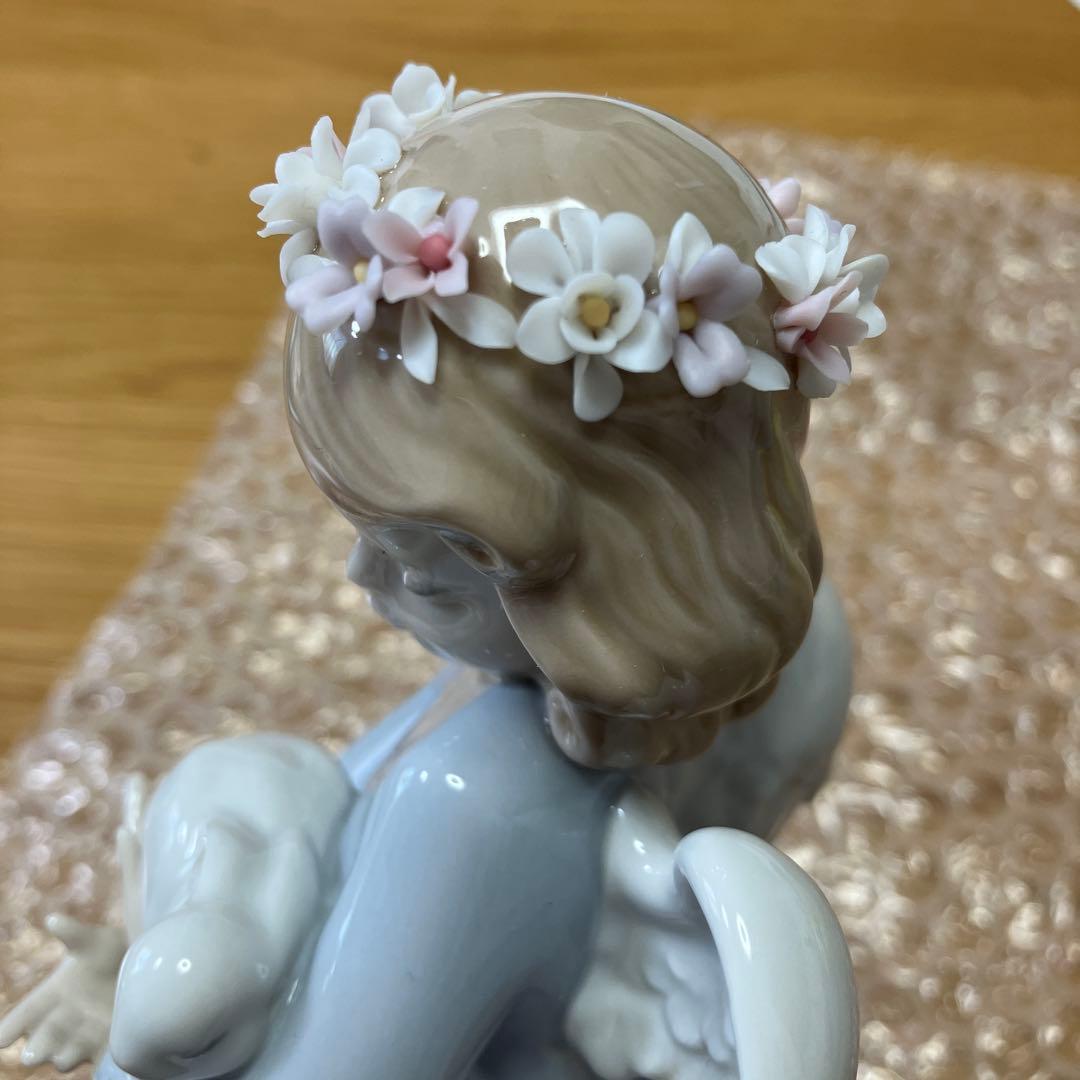 リヤドロ うさぎを抱く天使