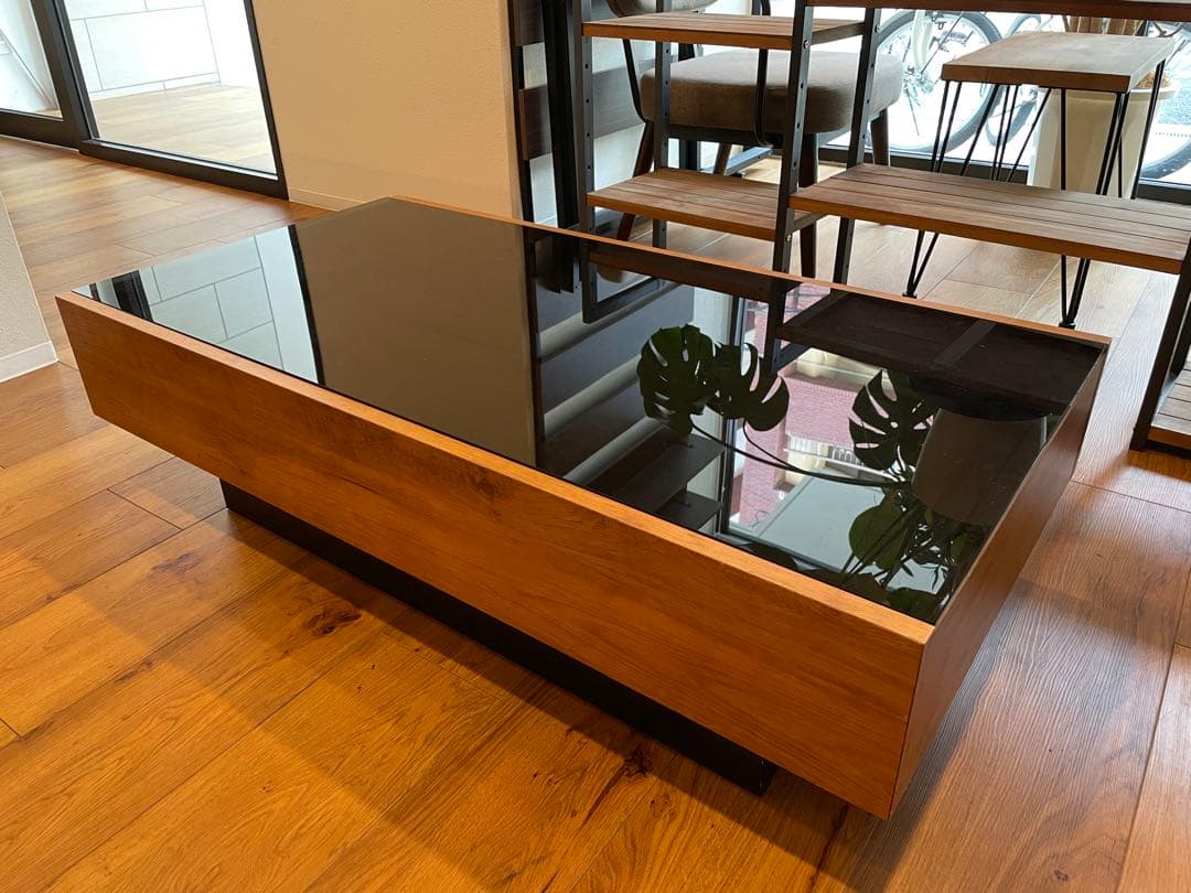 【大阪市浪速区　引取限定】領収書可♪国産木製ローテーブル ガラストップ 引出付