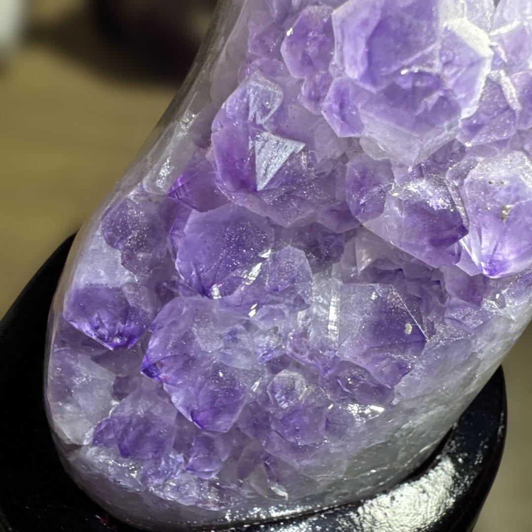 高品質　アメジスト　原石　クラスター　約1.2kg 台座付