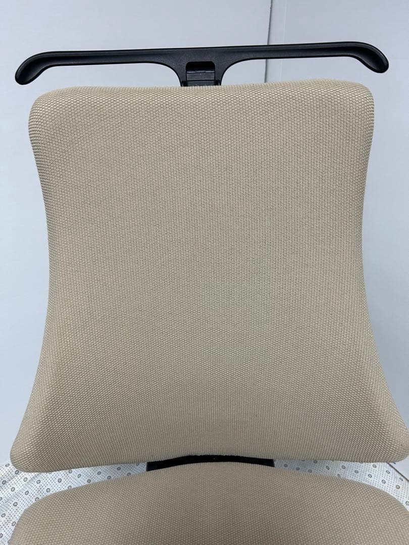 イトーキ　エフチェア　肘無し　ハンガー付き